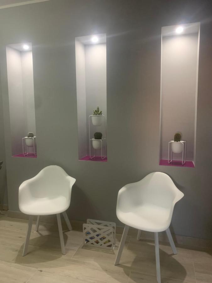 Bed and Breakfast Le Stanze Di Dalia Crotone Exterior foto