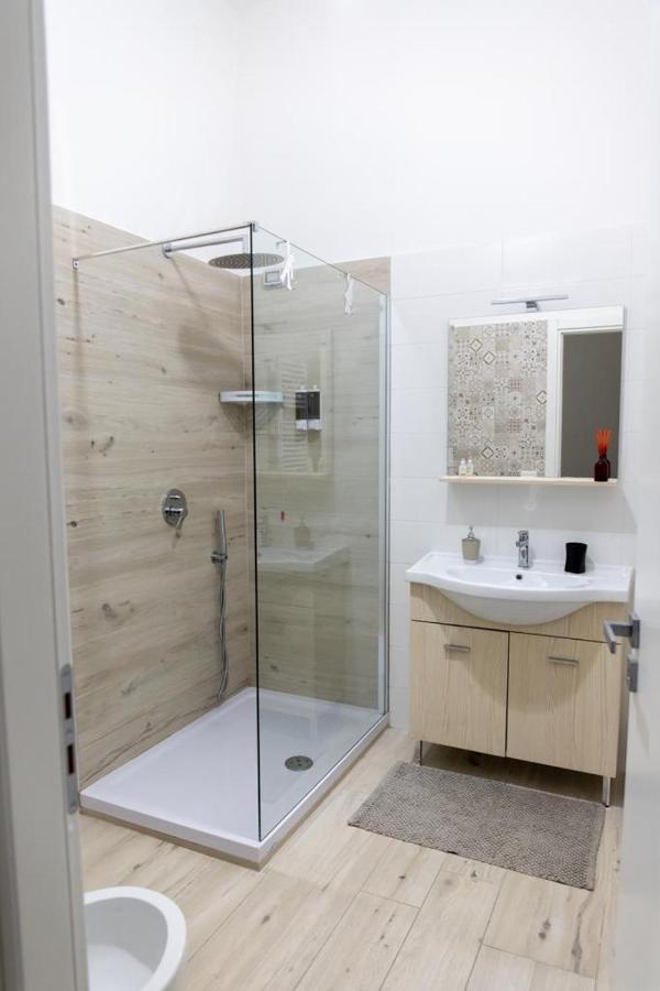 Bed and Breakfast Le Stanze Di Dalia Crotone Exterior foto